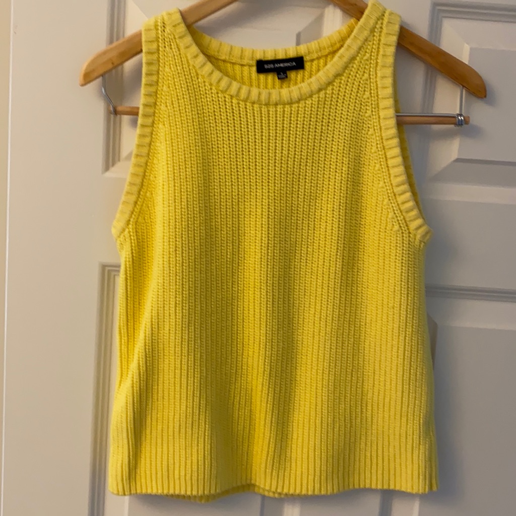 525 America Sweater. Size S. Excellent Condition